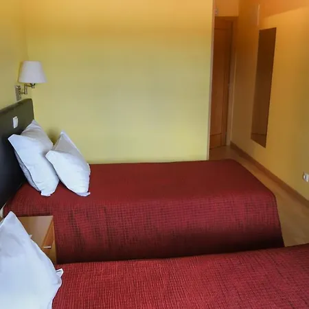 Hospedaria Robalo Guest house *