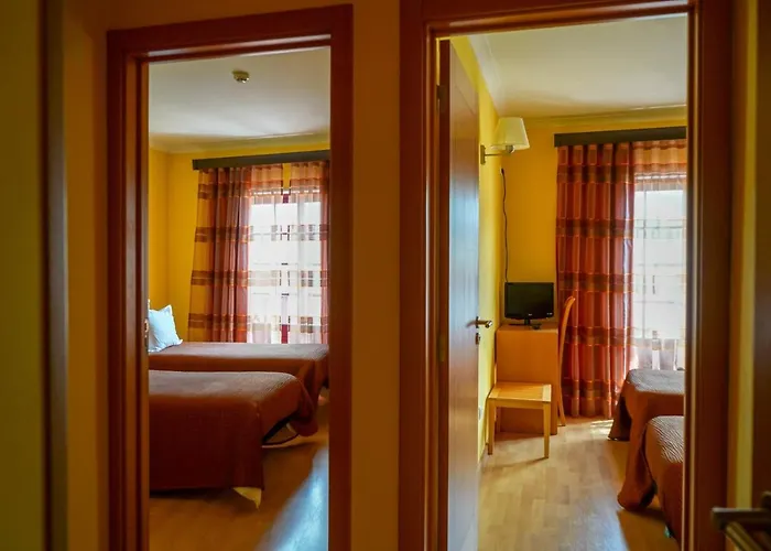 Robalo 3* סבוגאל